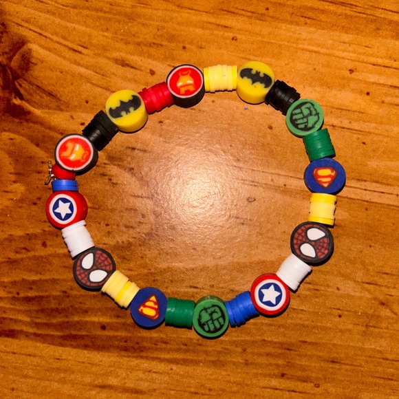 Superhero (Superhereos) Heishi Bracelet - Picture 5 of 6